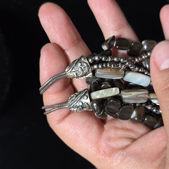 COLDWATER CREEK Multi Strand Natural Shell & Glass Beads Silver Chain Necklace - Picture 5 of 14